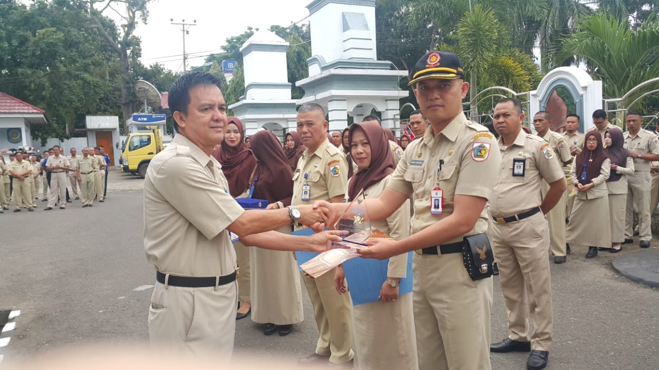 BKN AWARD: KATEGORI PEMBANGUNAN MANAJEMEN TALENTA PEMERINTAH KAB/KOTA SE-WILAYAH KERJA KANREG XI BKN