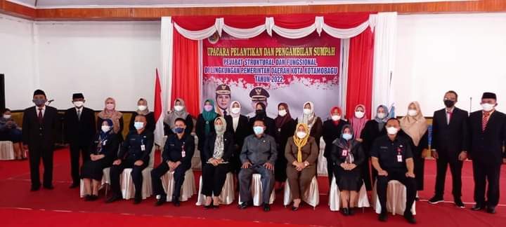 PELANTIKAN DAN PENGAMBILAN SUMPAH PEJABAT STRUKTURAL DAN FUNGSIONAL TAHUN 2022